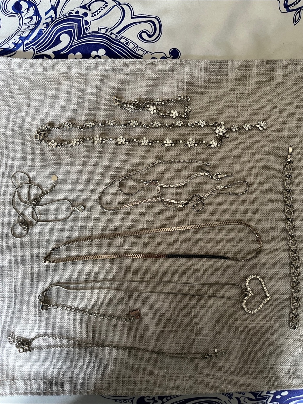 Lot chic Silver-Tone Floral & Heart Necklace Set - Silver